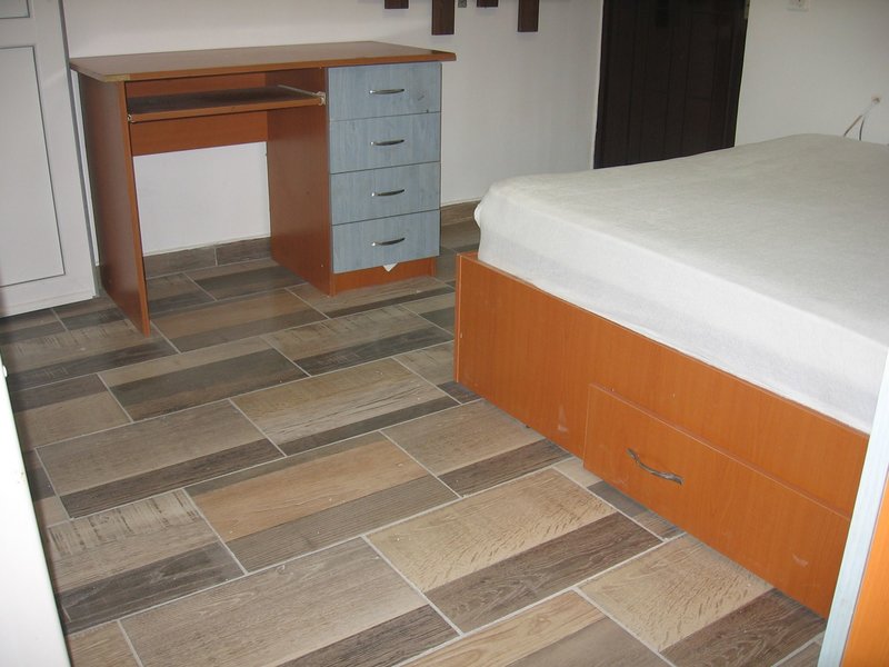 Aparatorii Patriei la 10 minute de metrou Garsoniera  in vila,